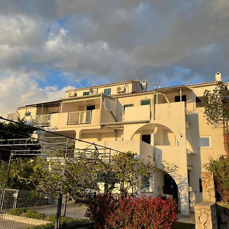 Apartment Vila ** 西尼卡 外观 照片